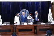 د طوطي میدان د ګازو د استخراج تړون د کانونو وزارت او یوه ازبک شرکت ترمنځ لاسلیک شو
