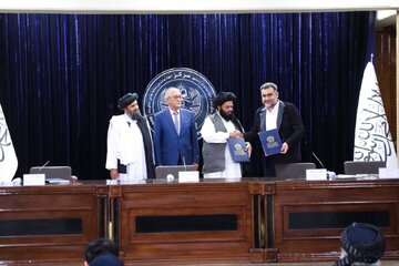 قرارداد استخراج گاز «طوطی میدان» میان وزارت معادن و یک شرکت اوزبیکستانی امضا شد
