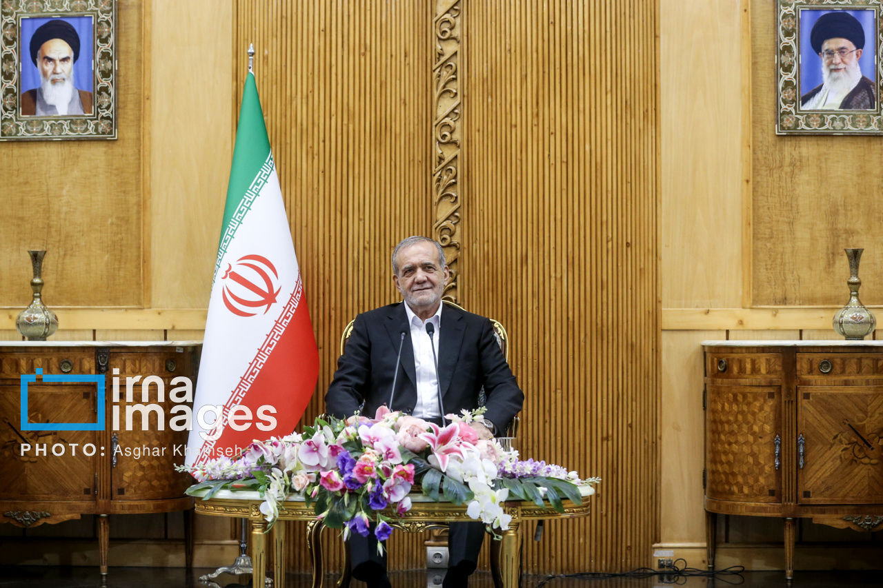 Iran in talks over gas, transportation, electricity agreements with neighbors: Pezeshkian