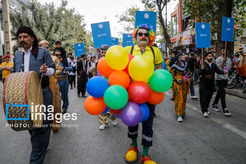 Iran : Festival international de théâtre de rue de Marivan à l’Ouest