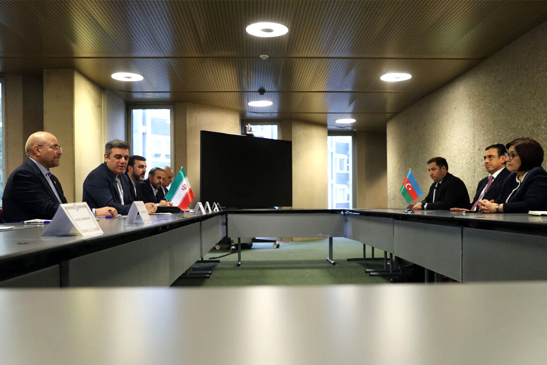 Iranian, Algerian speakers meet in Geneva on October 13.