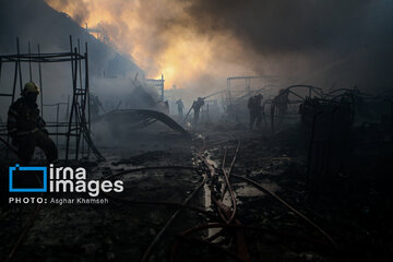 Large fire at Tehran’s iron market