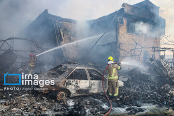 Large fire at Tehran’s iron market