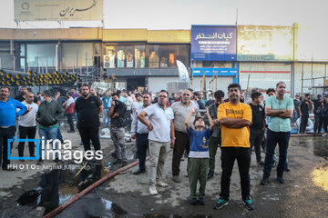 Large fire at Tehran’s iron market