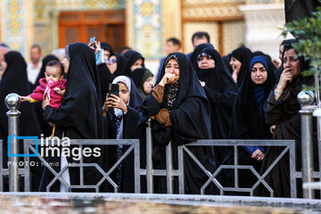 Mourning flag hoisted in Hazrat Masoumeh shrine