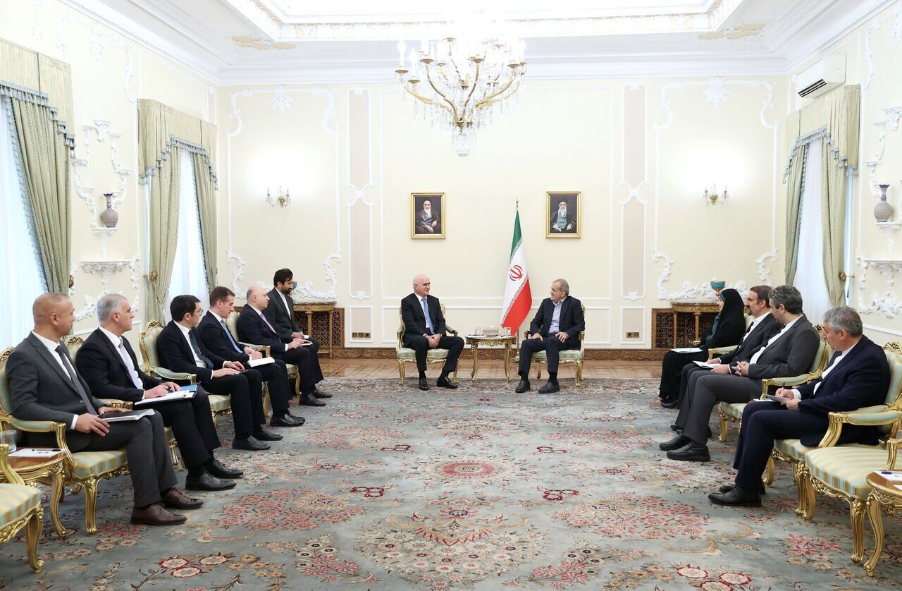 Iran welcomes any project for expansion of ties with Azerbaijan: Pezeshkian