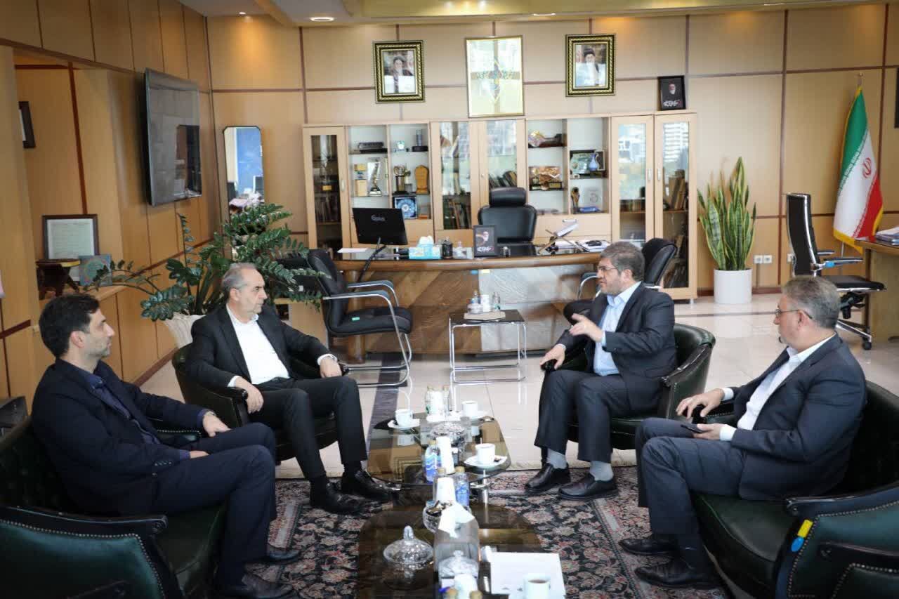 مدیرعامل راه آهن: مشکلات قطار اتوبوسی تبریز به دانشگاه شهید مدنی رفع میشود مدیرعامل راه آهن: مشکلات قطار اتوبوسی تبریز به دانشگاه شهید مدنی رفع میشود