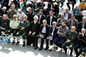 Funeral por el mártir Abás Nilforushan en Teherán