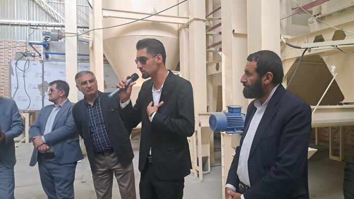 بازدید میدانی خبرنگاران کهگیلویه و بویراحمد از طرحهای راهبردی کشاورزی + فیلم