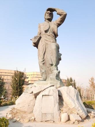 ثبت ملی پنج تندیس پایتخت از یک مجسمهساز/ از میدان فردوسی تا پارک لاله