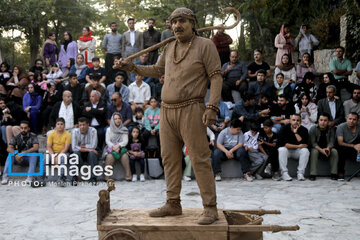 Second day of Street Theater fest in western Iran