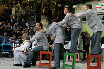 Second day of Street Theater fest in western Iran