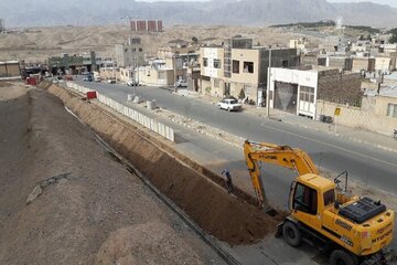 بازسازی و اصلاح ۵/۵ کیلومتر از شبکه و خطوط انتقال فاضلاب شیراز