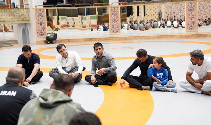 واکنش دبیر به زمان بازگشت یزدانی به کشتی در روز عبور مسی از علی دایی!