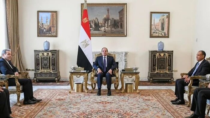 Araqchi se reúne con el presidente de Egipto en El Cairo