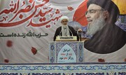 امام جمعه آبادان: جبهه مقاومت با شهادت فرماندهان از پای در نمی‌آورد