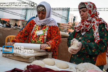 Iran: Festival du pain à Kerman au sud-est