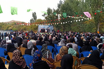 جشنواره میوه "به" در شهر گیوی استان اردبیل برگزار می‌شود