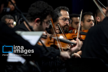 La Orquesta Nacional de Irán se presenta en Teherán