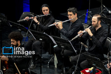 La Orquesta Nacional de Irán se presenta en Teherán