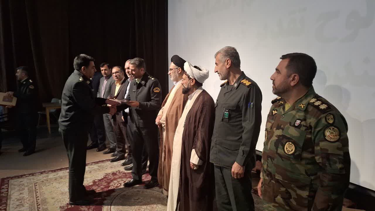 جانشین فرمانده انتظامی: آذربایجان شرقی دارای امنیت پایدار است جانشین فرمانده انتظامی: آذربایجان شرقی دارای امنیت پایدار است