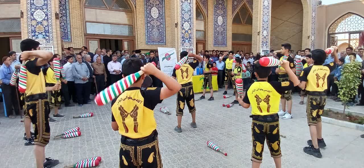 فیلم| برگزاری همزمان ورزش باستانی در ۱۰۰ زورخانه یزد