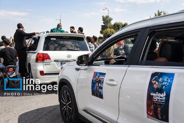 People of Shiraz welcome Hadi Choopan