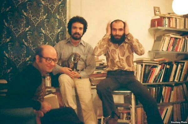 هزاوهای، هنرمندی تقلیدی یا خالقی آوانگارد