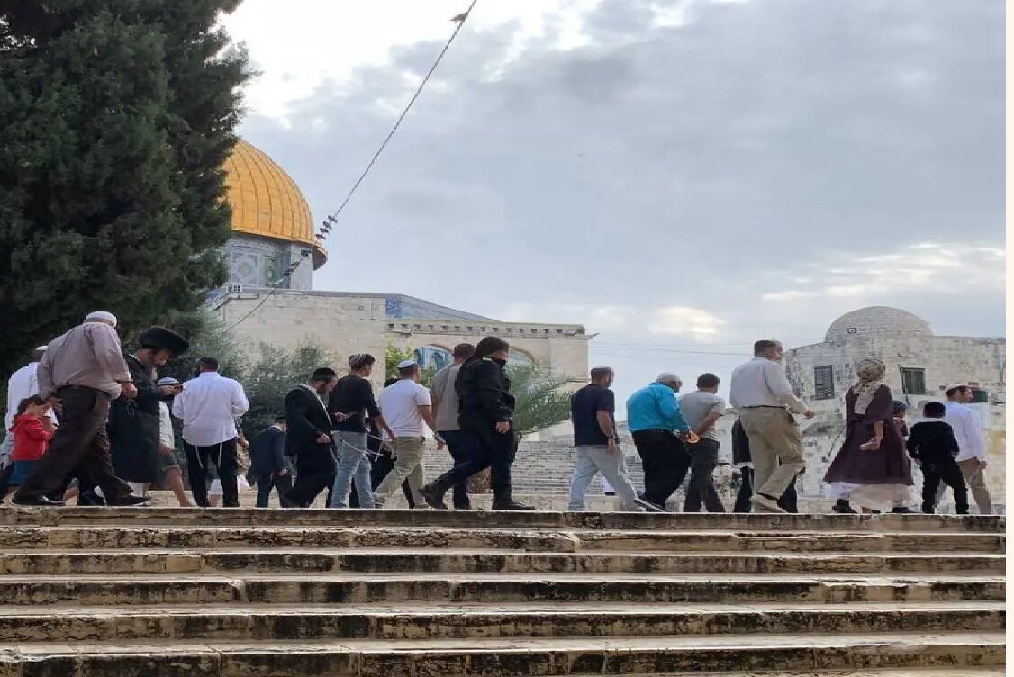 Israeli settlers storm al-Aqsa Mosque for 2nd day in row