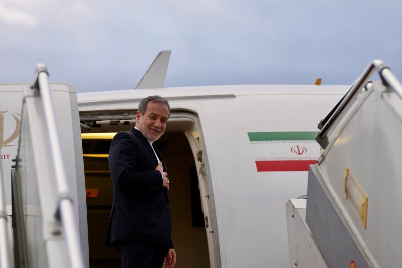 Iran's FM Araghchi departs for Bahrain