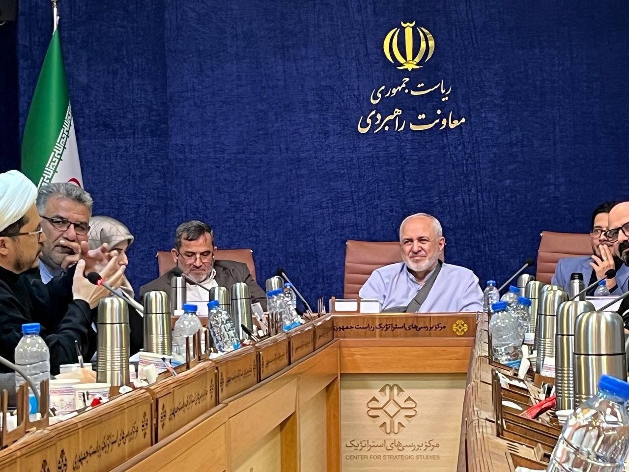 ظریف: سیاست منسجمی درمورد اتباع خارجی نداریم ظریف: سیاست منسجمی درمورد اتباع خارجی نداریم