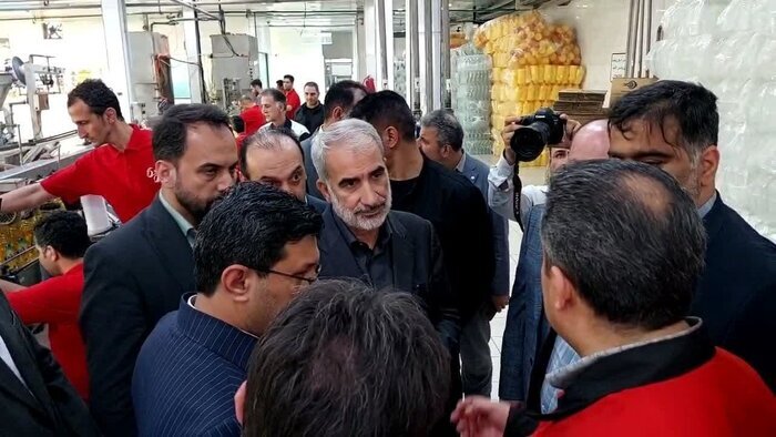 رسیگی به مشکلات مردم و واحدهای تولیدی در سفر استاندار مازندران به نوشهر