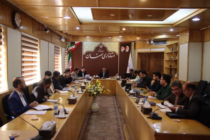 استاندار سمنان: آموزش سواد رسانه ای فضای مجازی به خانواده ها ضروری است