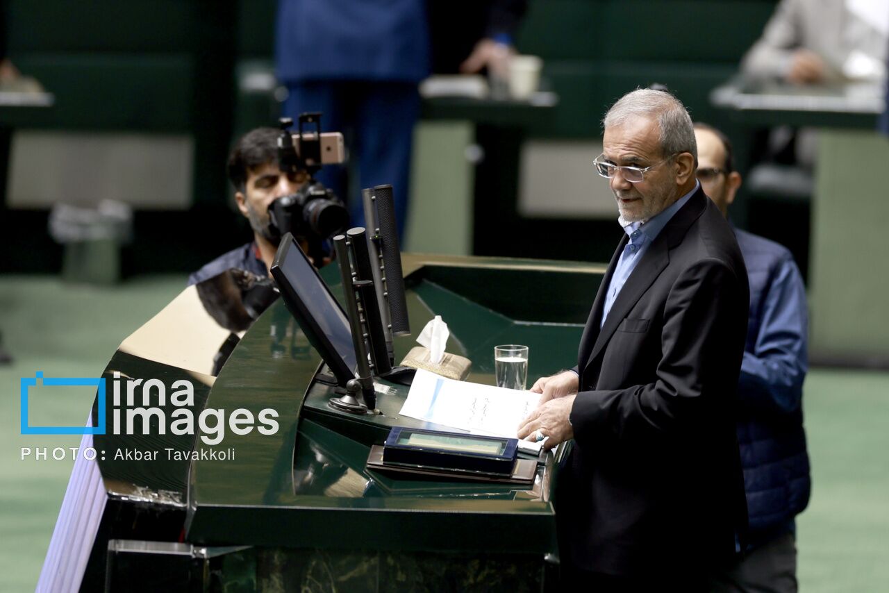 Iran president presents draft budget to parliament