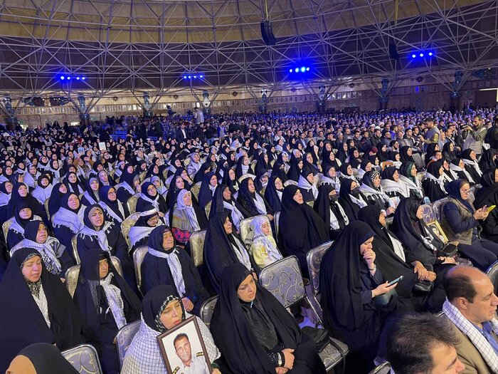 کنگره ملی ۹ هزار و ۸۰۰ شهید استان کرمانشاه آغاز به کار کرد