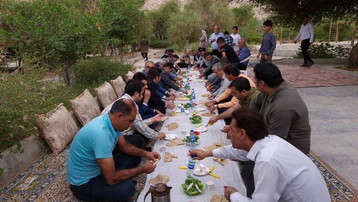 جشنواره پخت نان محلی در دشتستان برگزار شد