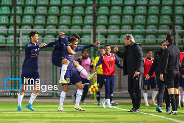 Gol Gohar Sirjan beats Zob Ahan 2-0 in Iran Pro League