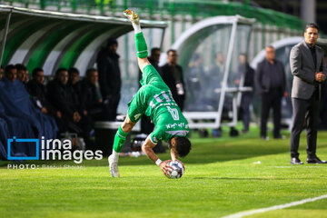 Gol Gohar Sirjan beats Zob Ahan 2-0 in Iran Pro League