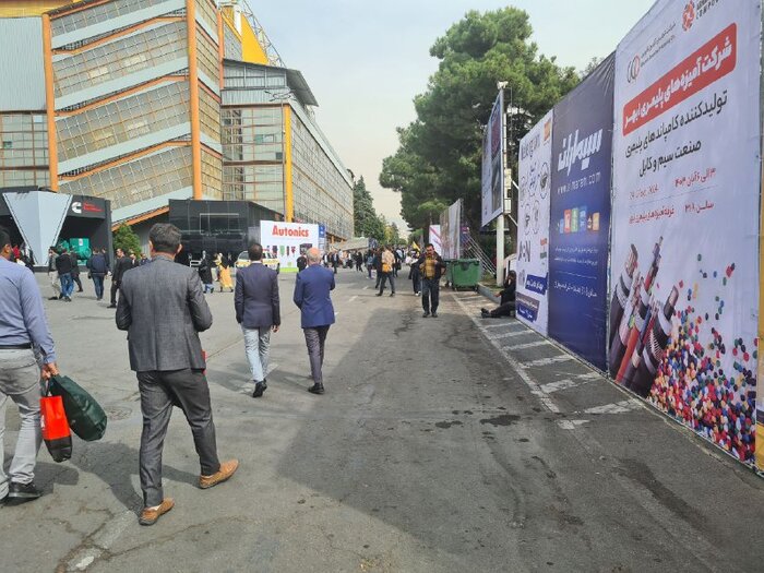 روز شلوغ نمایشگاه بینالمللی صنعت برق