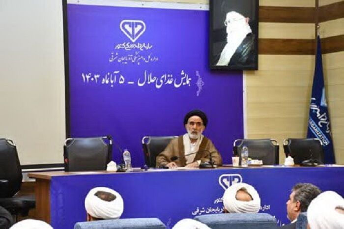 اصل حلالیت غذایی بر دوش ناظرین شرعی و ذابحین است اصل حلالیت غذایی بر دوش ناظرین شرعی و ذابحین است