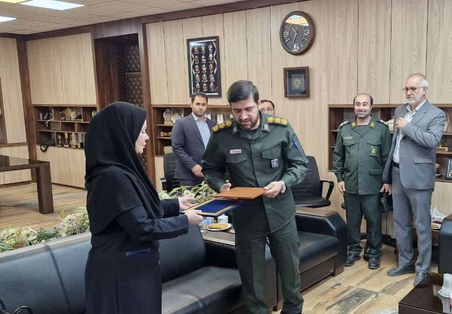 تفاهم نامه ترویج اهدای خون بین بسیج دزفول و سازمان انتقال خون امضا شد تفاهم نامه ترویج اهدای خون بین بسیج دزفول و سازمان انتقال خون امضا شد
