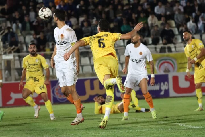 فجرشهید سپاسی در مسیر بازگشت به لیگ برتر فوتبال، فرصت طلایی برای شیرازیها