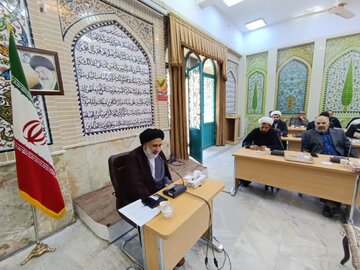 امام جمعه شهرکرد: برای ترویج فرهنگ اقامه نماز در جامعه سرمایه‌گذاری بیشتری شود