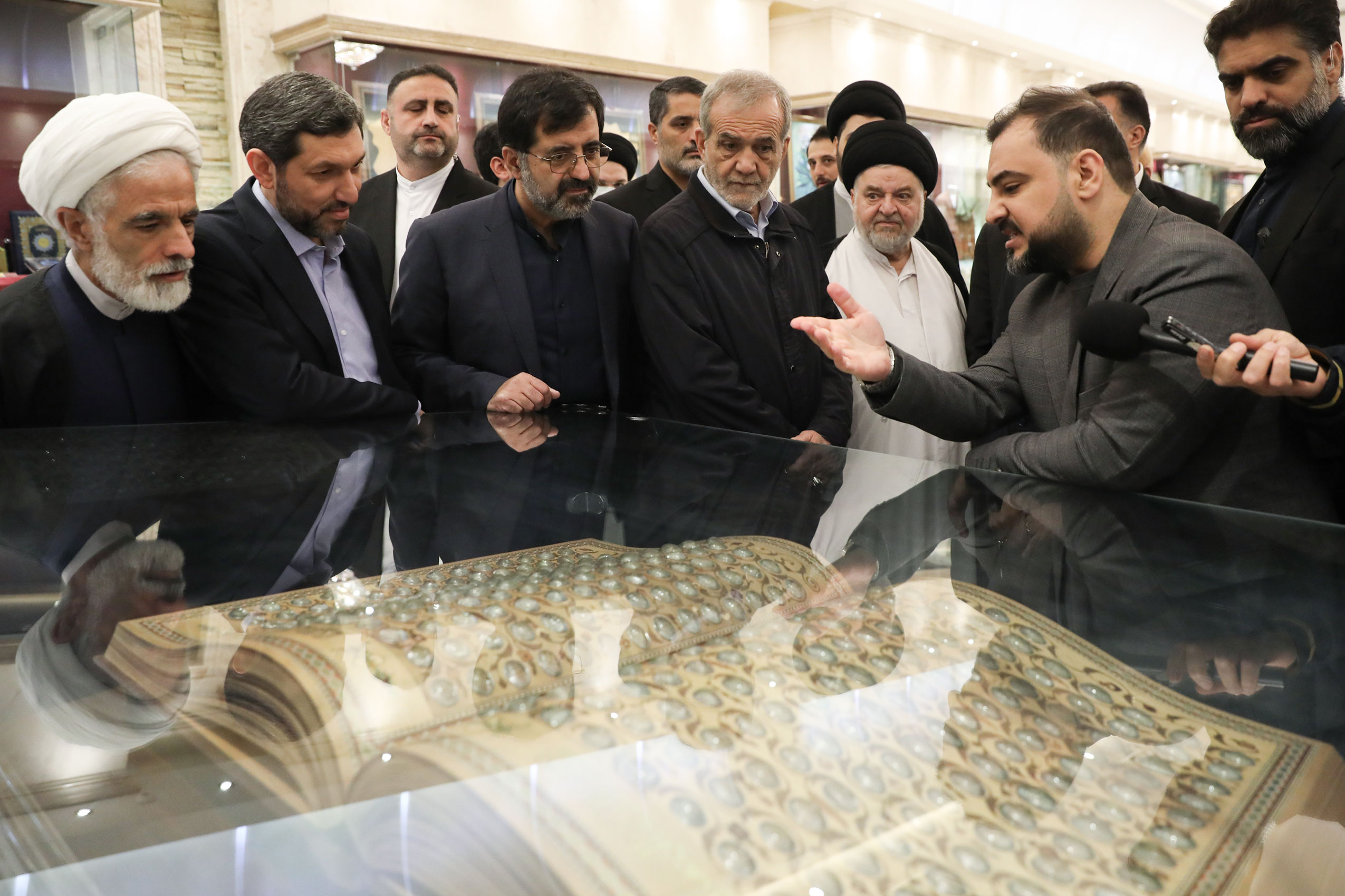در سفر رئیسجمهور به قم چه گذشت؟
