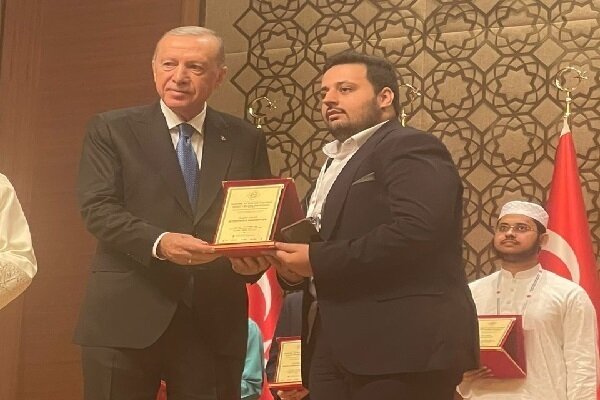 Two Iranians come second in int’l Quran competitions in Turkiye