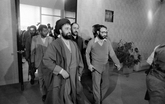 عکسهای کمتر دیده شده از تسخیر لانه جاسوسی