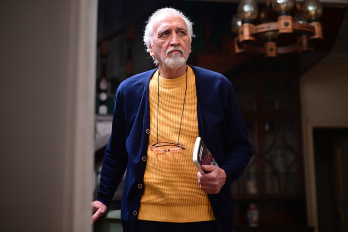 احمد نجفی: افرادی مثل عزیزآقا را خوب میشناسم/ چرا فقط آثار کمدی به فصل ۵ یا ۶ میرسند؟