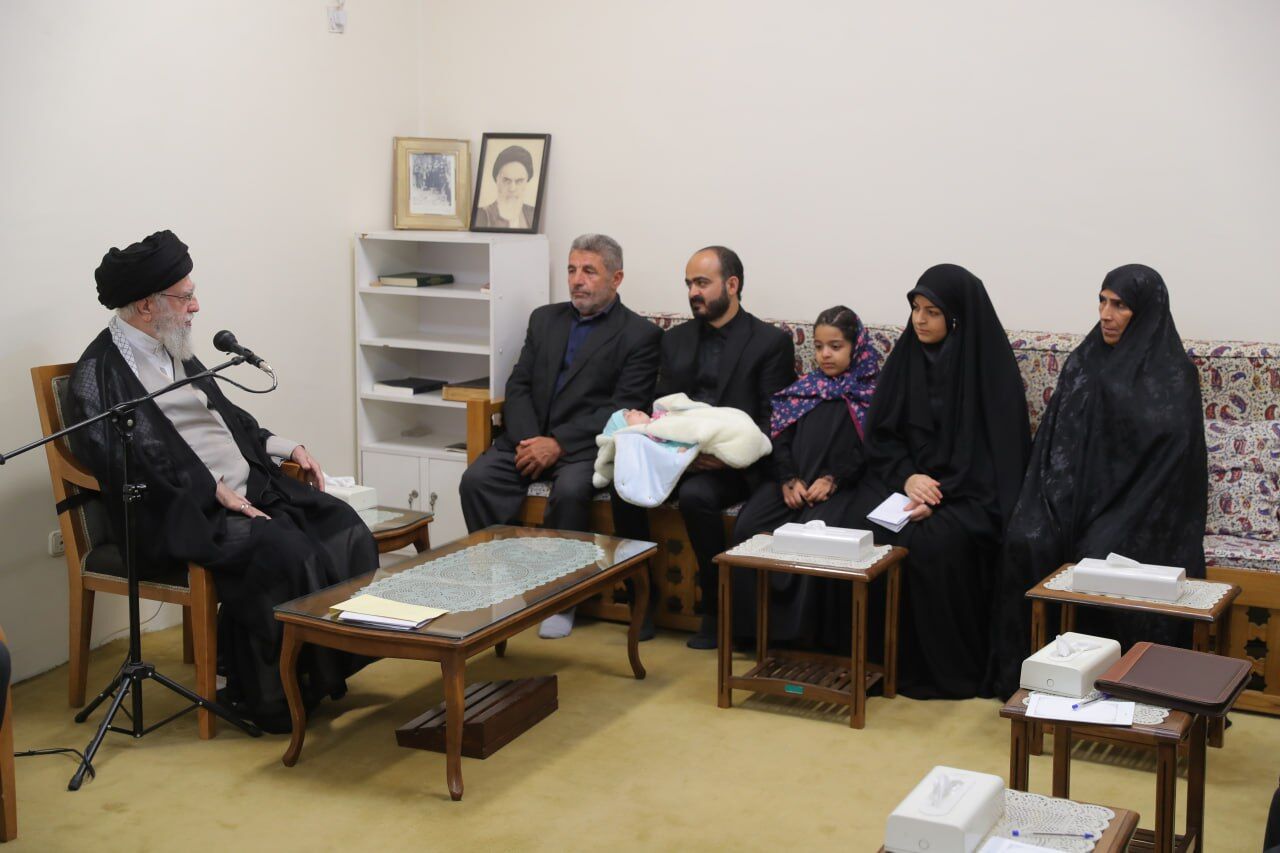 رهبر انقلاب: شهادت عزیزان پدافند هوایی، برجسته و مهم است رهبر انقلاب: شهادت عزیزان پدافند هوایی، برجسته و مهم است