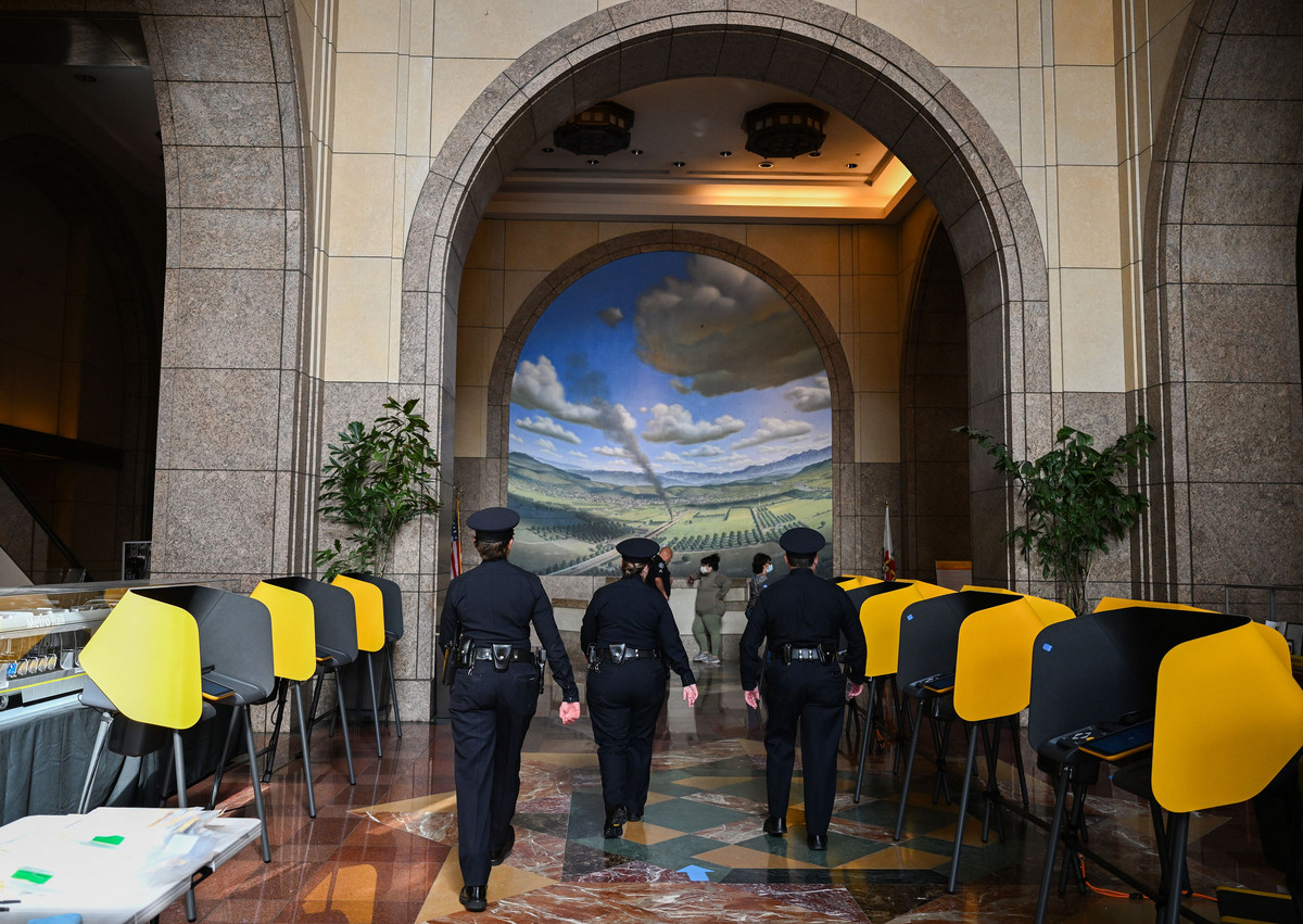 اعمال تدابیر احتیاطی امنیتی در ایالت های آمریکا به دلیل نگرانی از شورش های انتخاباتی