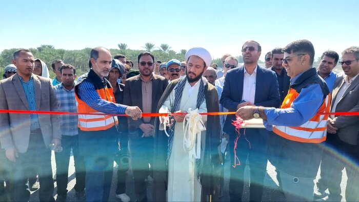 ۲ پروژه راهسازی در منوجان بهرهبرداری شد